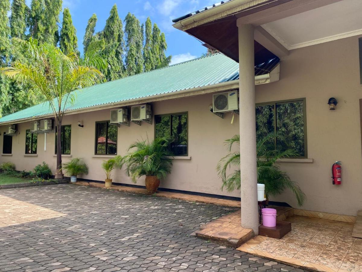 Sangana Lodge Moshi Kültér fotó